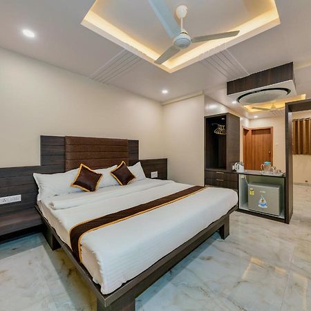 Hotel Aatithya Satkar Near Mahalaxmi Temple Kolhapur Exterior foto